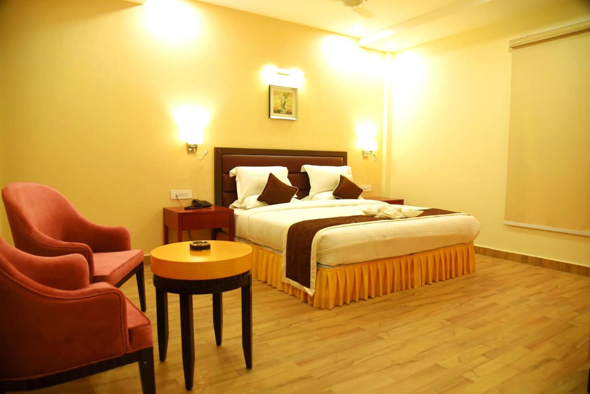 Hotel The Ved Mantra Gwalior Esterno foto